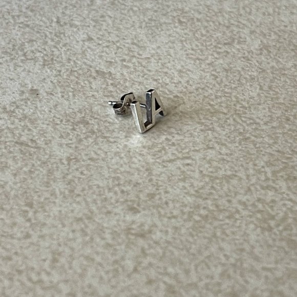 Nike LA Sterling Silver Stud Earring - Picture 3 of 4